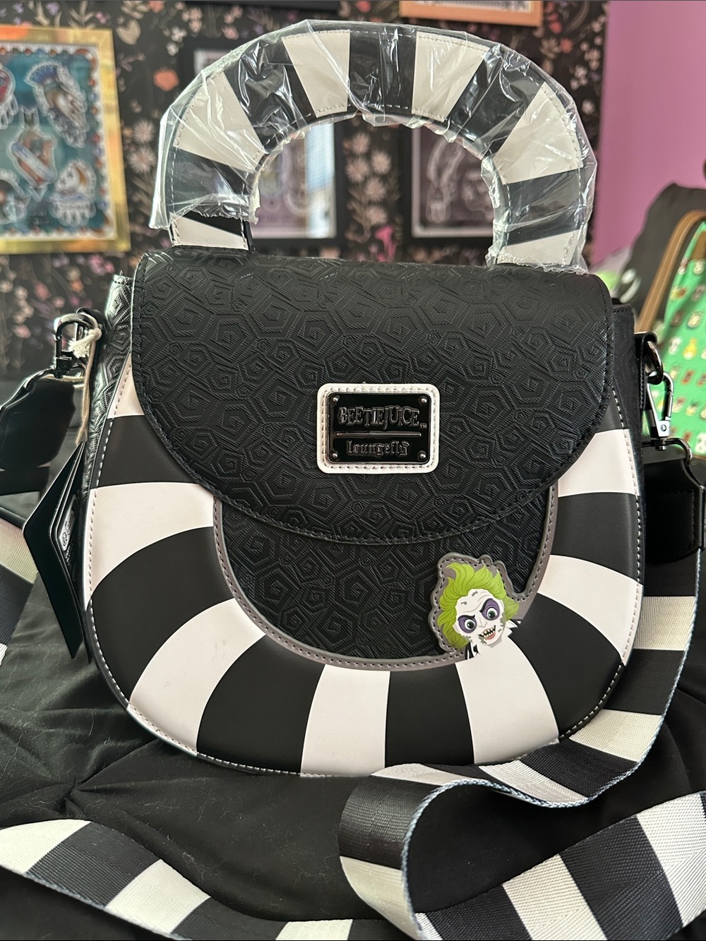 NWT Loungefly Beetlejuice Sandworm Crossbody Bag - Picture 2 of 10